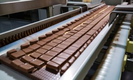 Dan aranceles ventaja a fabricantes de chocolate en Canadá y México