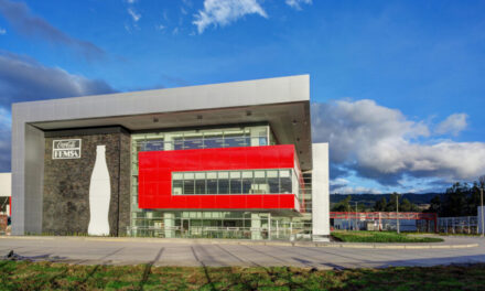 Lanza FEMSA prueba piloto con jornadas de 40 y 45 horas ante la próxima reforma laboral en México