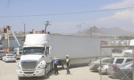Retienen en Estados Unidos 70 visas a transportistas