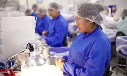 Impulsa México industria farmacéutica con inversiones por 12 mil mdp