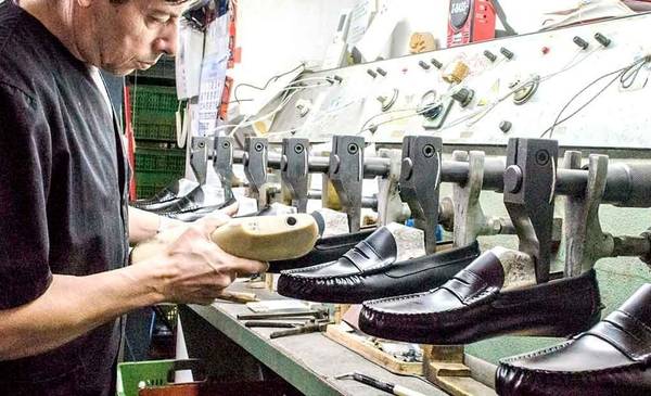 Impulsa a pymes locales freno a importación de calzado terminado