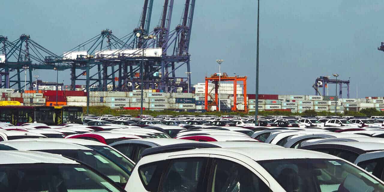 Rechaza China aranceles del 50% a sus autos