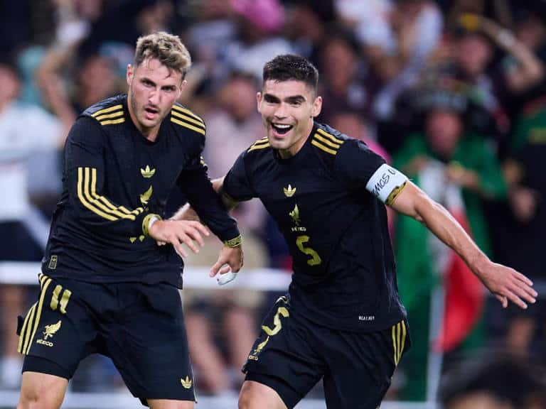 Rescata México el empate ante Corea del Sur con golazo de Giménez