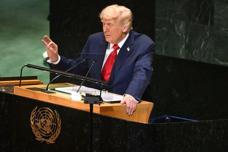 Pide Trump a la ONU ‘terminar con el fracasado experimento de fronteras abiertas’