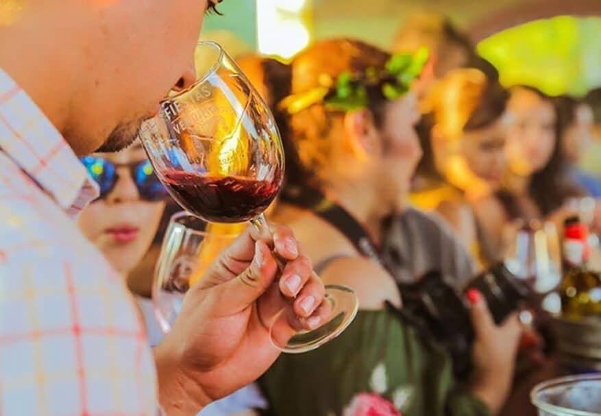 Conmemoran orígenes de las Fiestas de la Vendimia