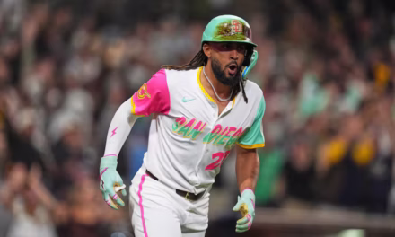 Triunfa Padres en la serie ante D-Backs