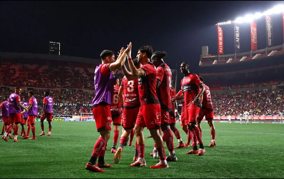 Golea Xolos 5-0 a León en el Caliente y se afianza en la Liga MX
