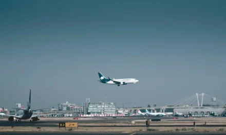 Cancela Trump rutas entre aeropuertos de CDMX y EEUU