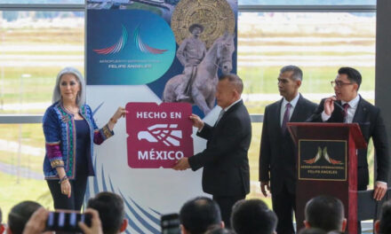 Reciben AIFA y Mexicana de Aviación distintivo “Hecho en México”
