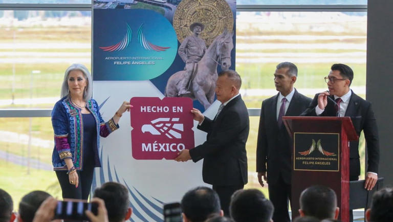 Reciben AIFA y Mexicana de Aviación distintivo “Hecho en México”
