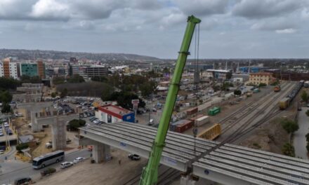 Avanza construcción del Viaducto Elevado Aeropuerto–Playas de Tijuana