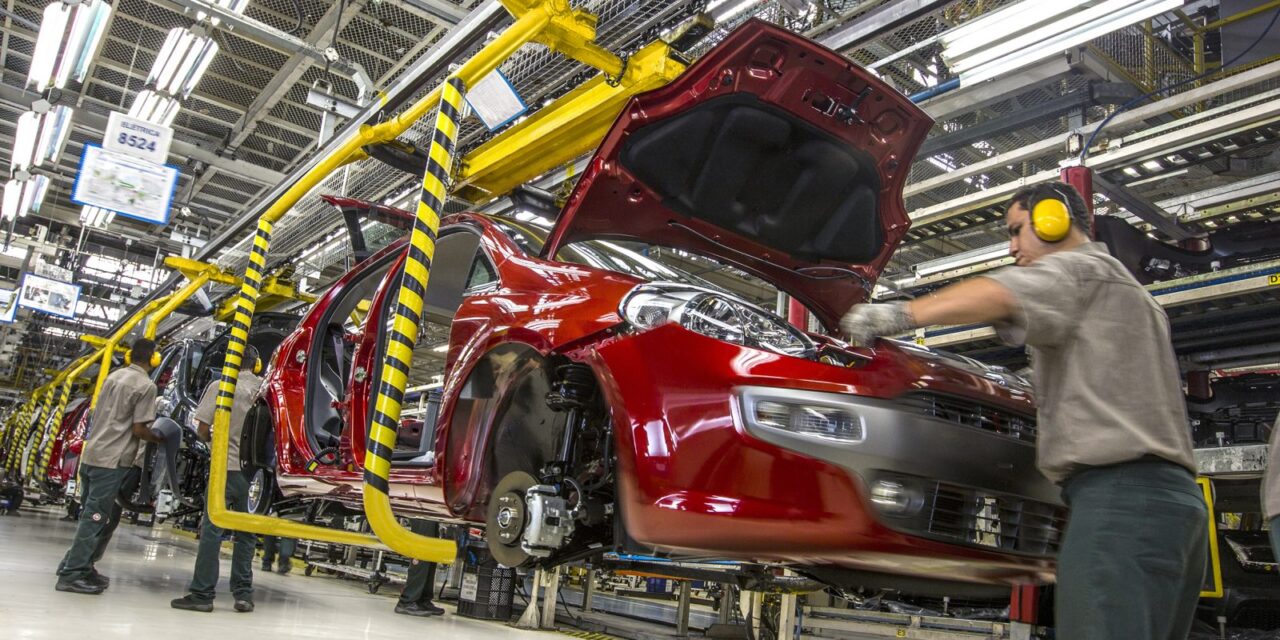 En alerta industria automotriz ante posible revisión bilateral del T-MEC
