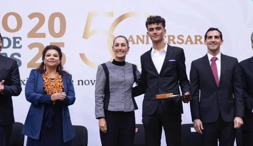 Recibe Isaac Del Toro el Premio Nacional de Deportes