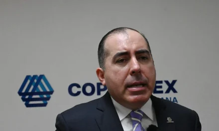 Mantiene extorsión “arrodillado” al empresariado