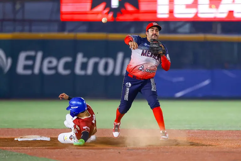 Lidera Águilas de Mexicali la segunda vuelta