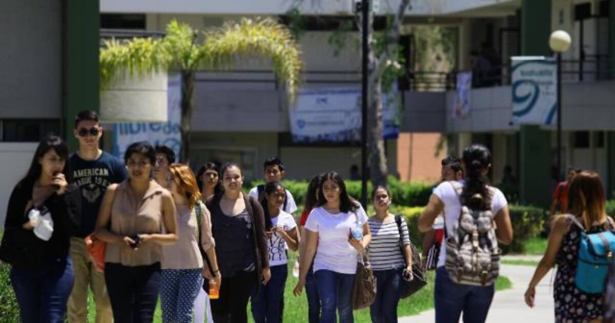 Mantiene BC su tendencia en las carreras con mayor número de graduados