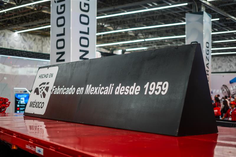 Recibe Kenworth Mexicali distinción “Hecho en México” de la Secretaría de Economía