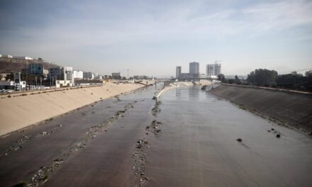 Firman EU y México nuevo acuerdo para frenar contaminación del río Tijuana