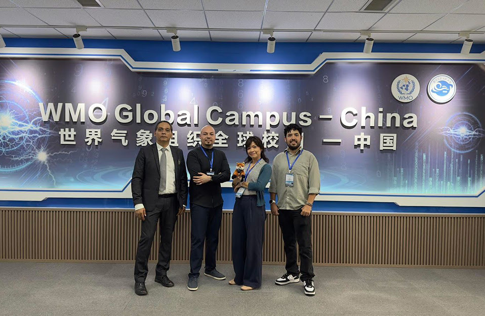Participan docentes de CETYS en seminario de Alta Tecnología en China