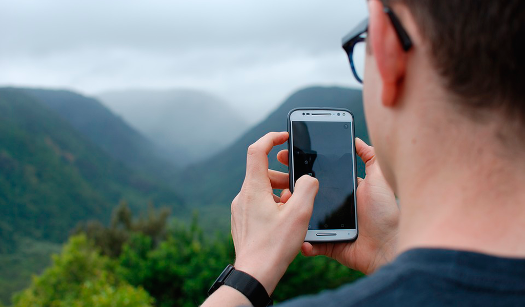 Será obligatoria vinculación de teléfonos móviles con INE