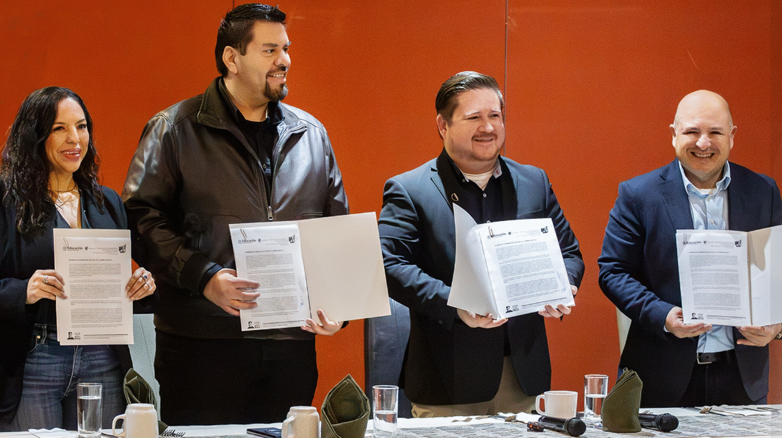 Firman acuerdo CECATI y CANIRAC para fortalecer la industria restaurantera