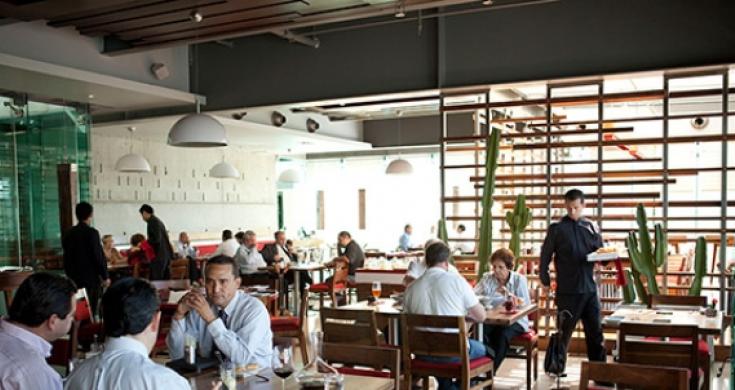 Mantienen restaurantes de BC afluencia de hasta 50% en inicio de año