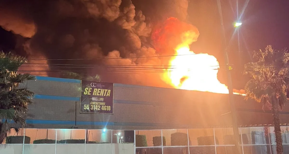 Se incendia almacén en Parque Industrial El Florido; reportan daños en 30% de la empresa