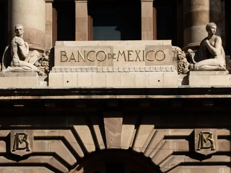 Continúan a la baja tasas de Cetes tras dato de inflación menor al esperado