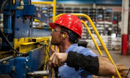 Cae actividad industrial en México 1.3 por ciento en 2025 y liga dos años a la baja