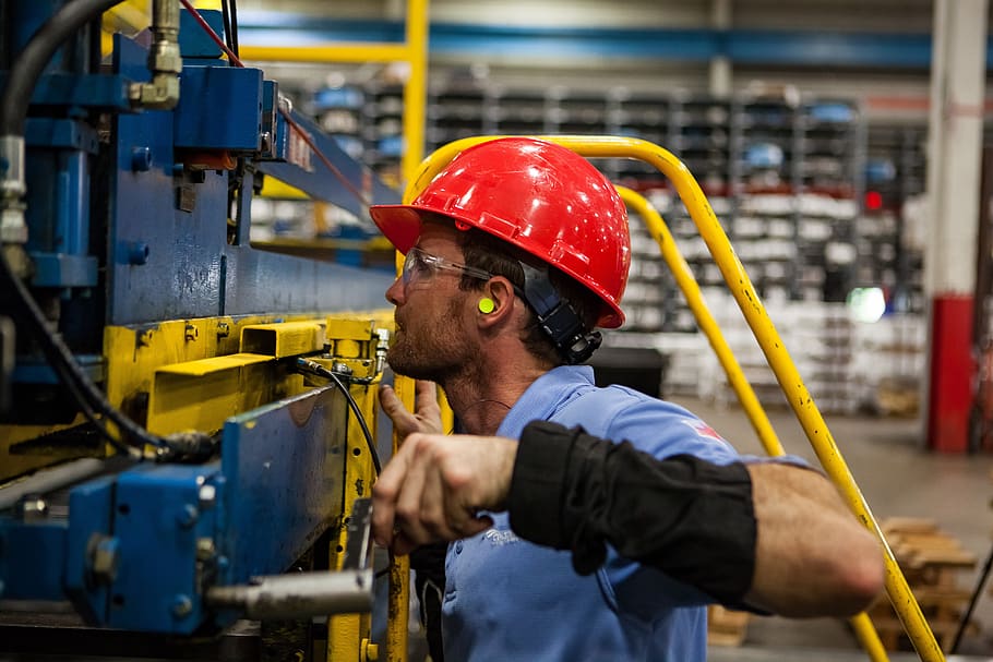 Cayó actividad industrial en México 0.6% en marzo y 1.2% en 1T; hila 3 años a la baja