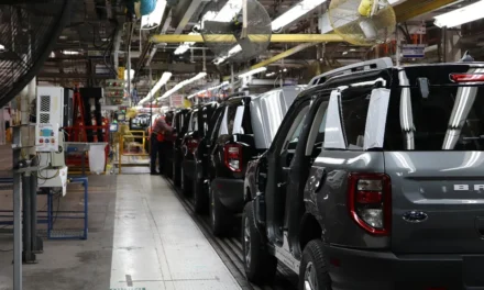 Busca Ford fortalecer su manufactura en México con cambios de directivos