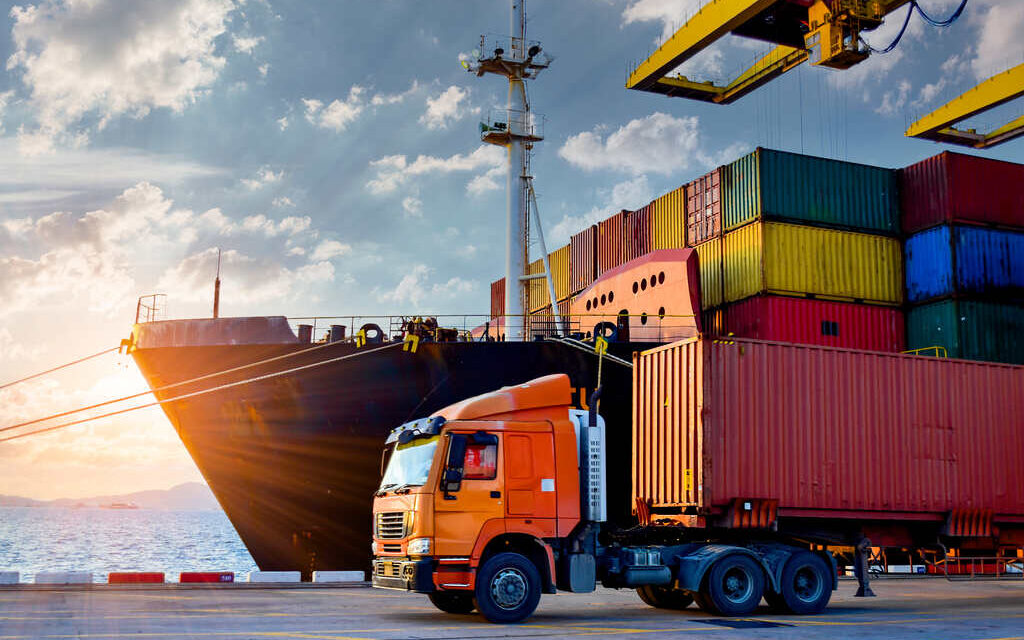 Enfrentan transporte y logística internacional severos impactos derivados de la guerra