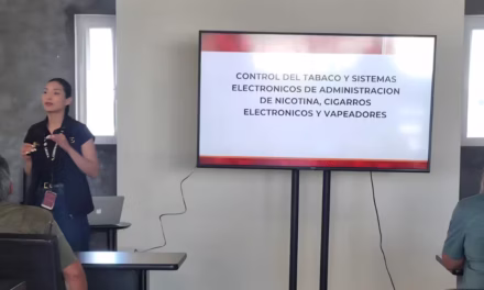 Capacitan a restauranteros sobre Ley Anti Tabaco