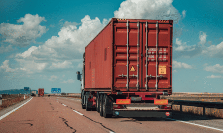 Microcredenciales Ceneval: La nueva apuesta para certificar al talento logístico en México