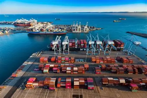 Creció déficit comercial de EEUU 4.9% por repunte de las importaciones