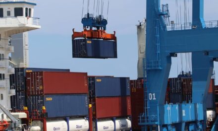 Pagan importaciones de México a EU 3.7% de arancel gracias a T-MEC