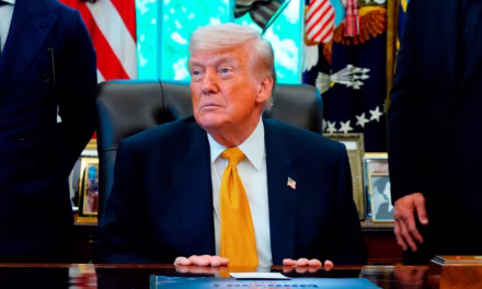 Falla Tribunal de comercio en contra del arancel global del 10% impuesto por Trump