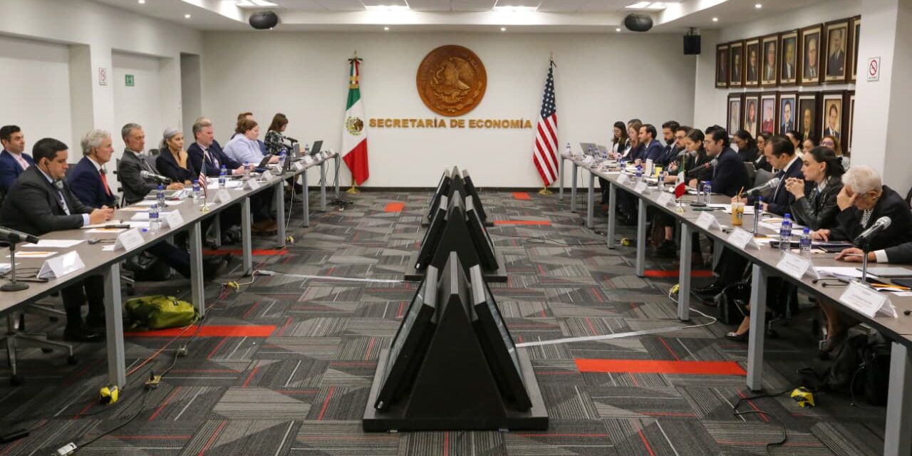 Arranca revisión del T-MEC con disputa por acero y aluminio