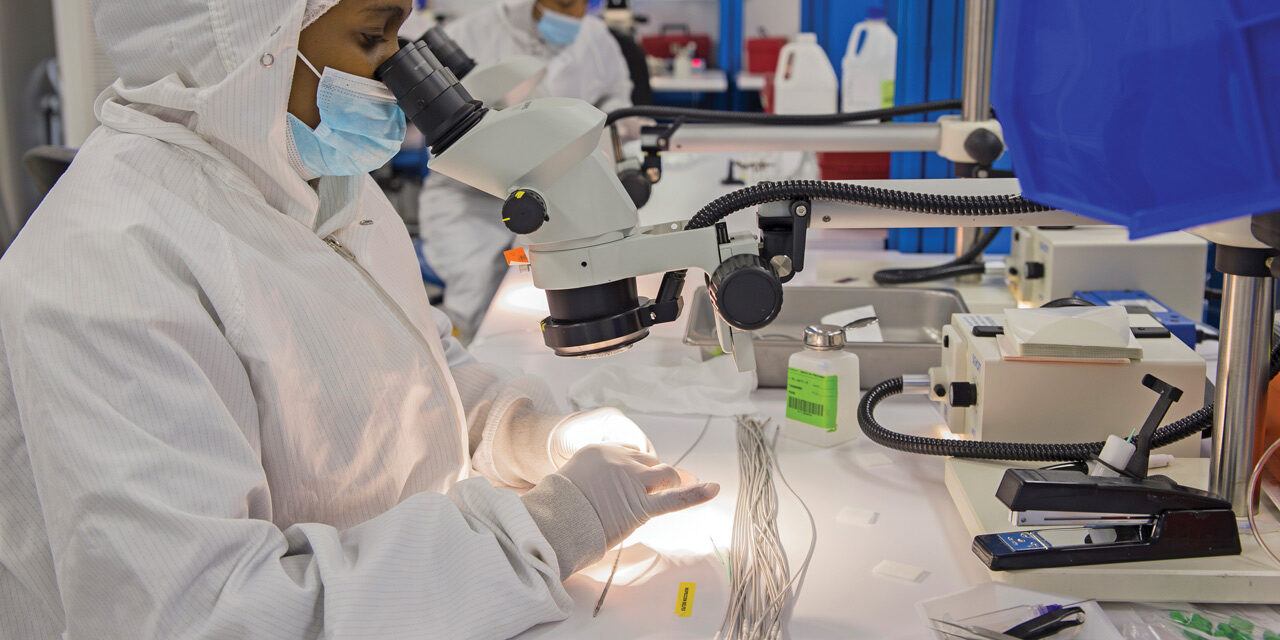 Industria de dispositivos médicos pide fortalecer compras nacionales frente a importaciones