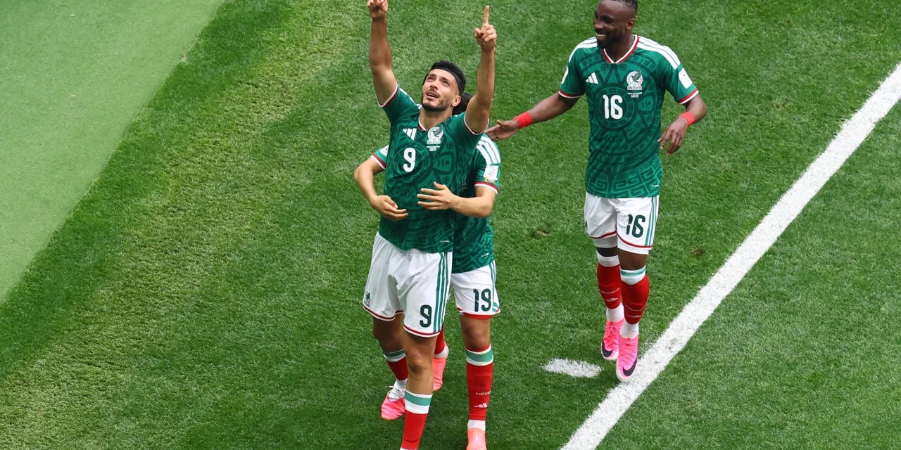 Triunfa México en debut en Mundial