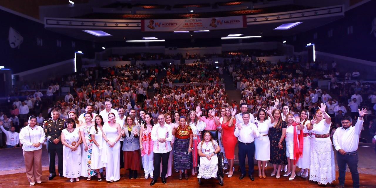Reúne IV Congreso Internacional de Mujeres y Líderes Empresariales a más de 2 mil asistentes