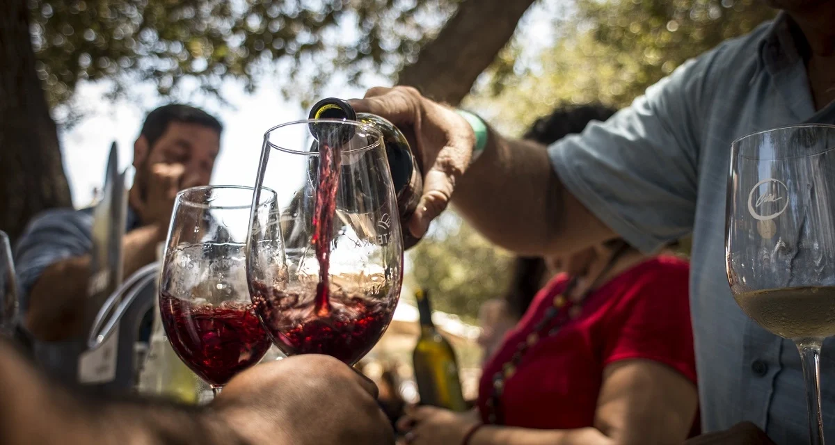 Protagonizan vino, cerveza artesanal y cocina regional el verano en BC
