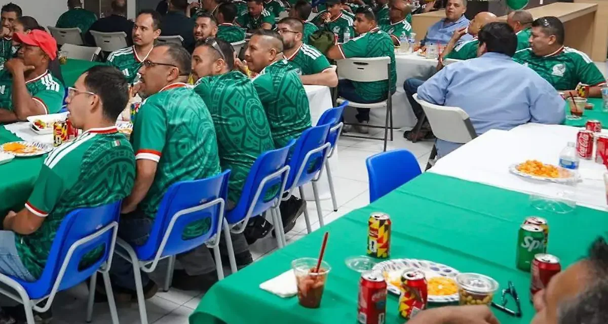 Disfrutaron trabajadores de la industria de exportación partido de México