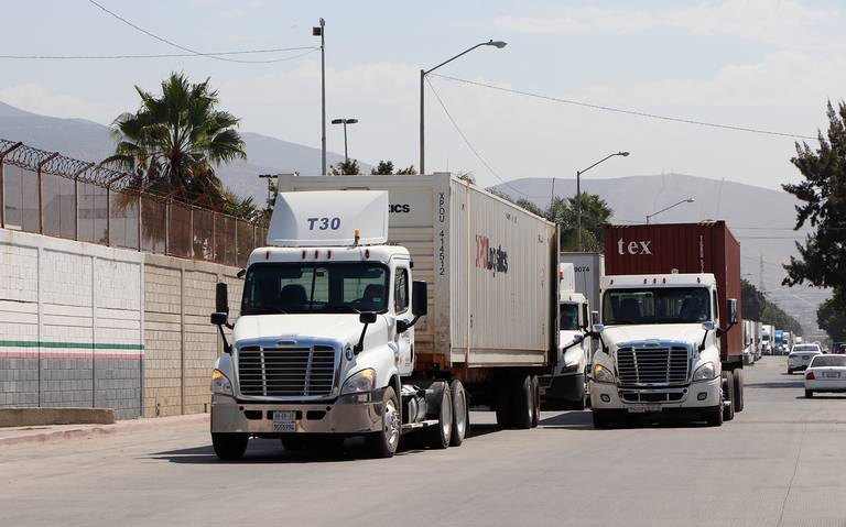 Afronta transporte de carga presión por cambios regulatorios y escasez de operadores