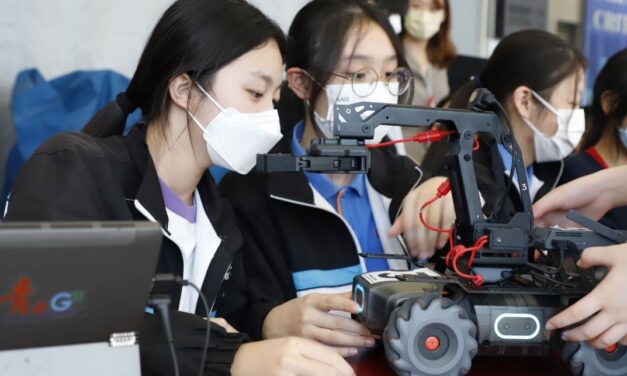 Gana terreno China a EU en la carrera global por talento en IA