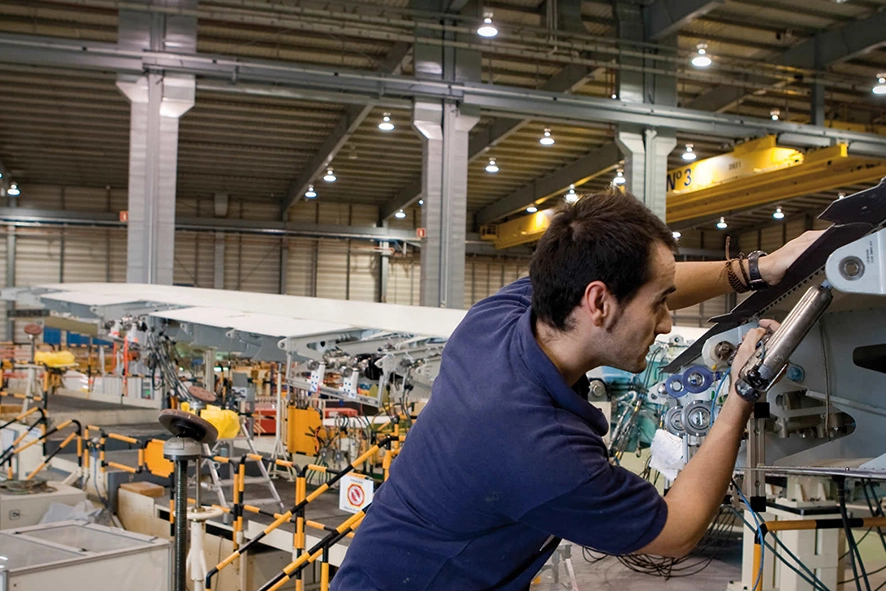 Buscan fortalecer a las pymes para integrarlas a la cadena aeroespacial