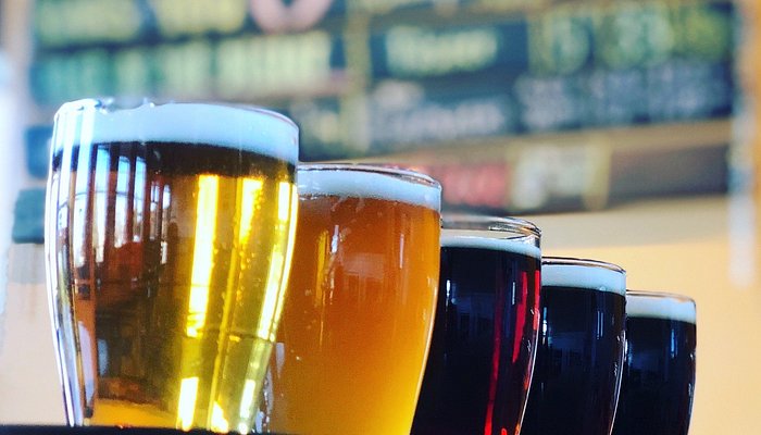 Afectan impuestos y guerras al precio de la cerveza artesanal