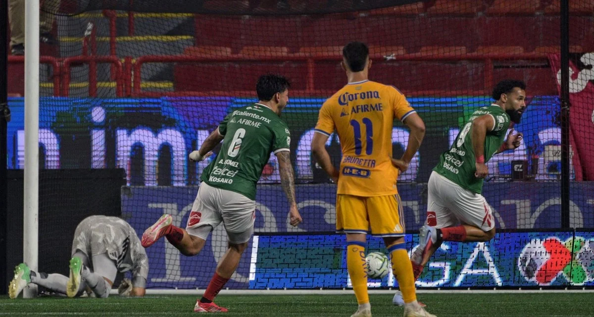 Vence Xolos 3-1 a Tigres en su debut en el Torneo Apertura 2026