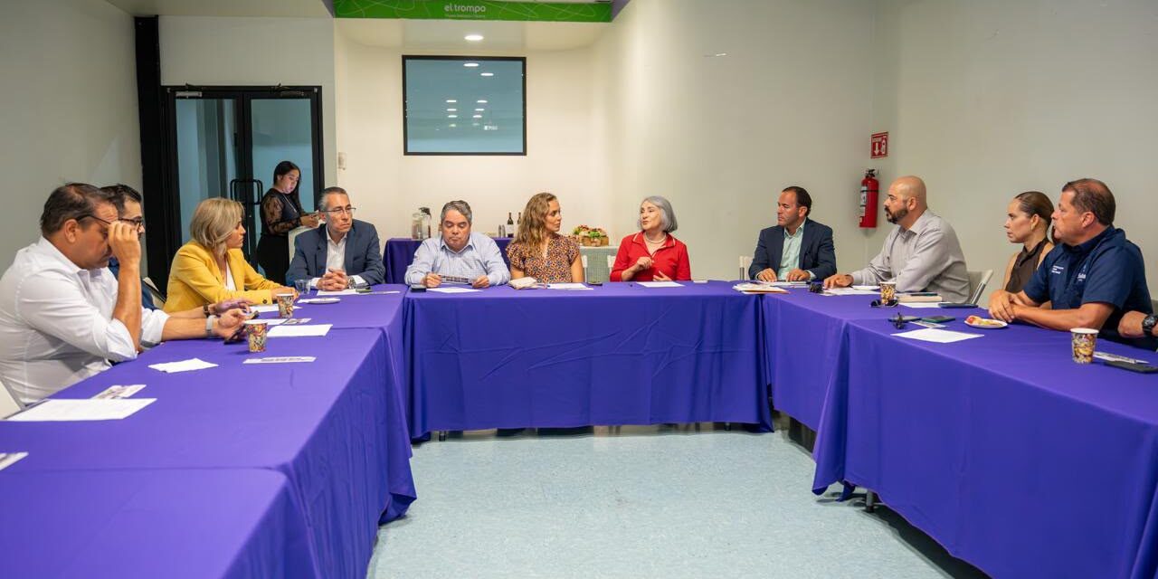 Fortalecen vinculación entre el sector industrial y la comunidad