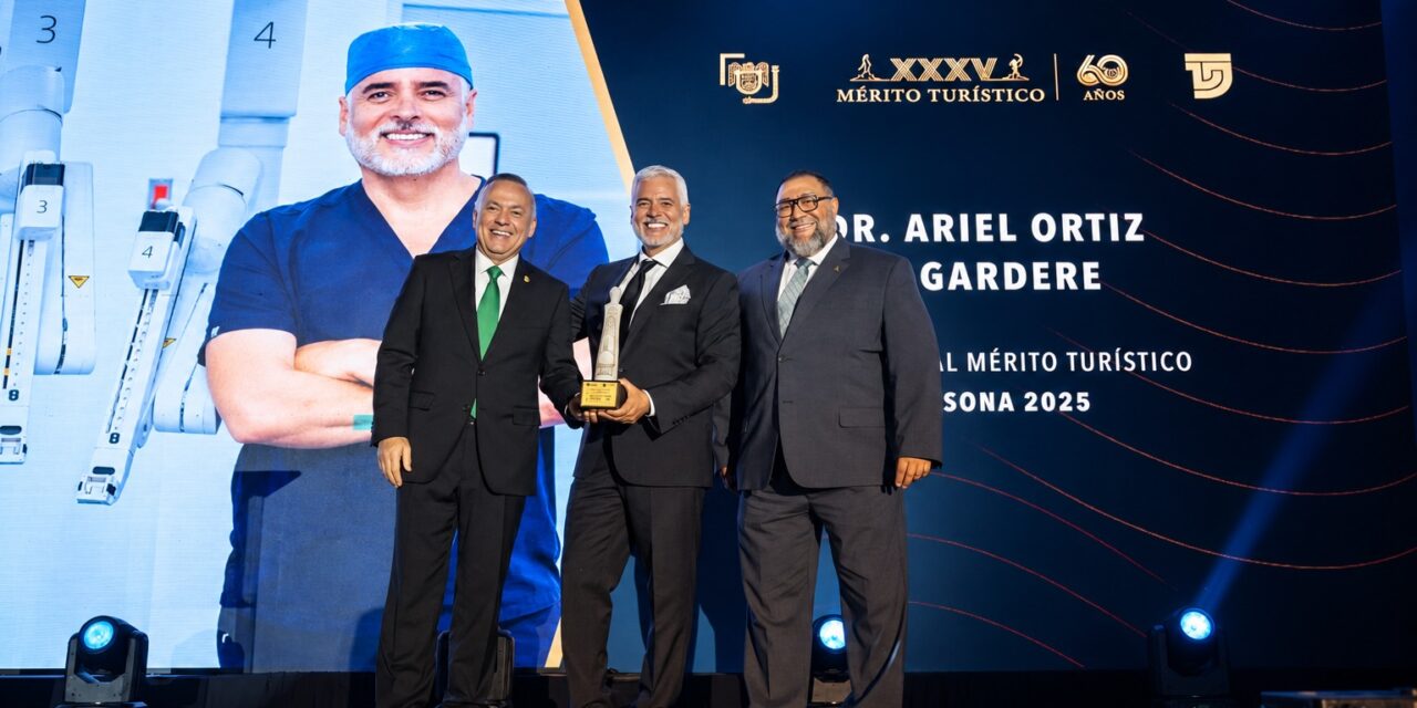 Reconocen trayectoria turística y médica en Gala del Mérito Turístico 2026